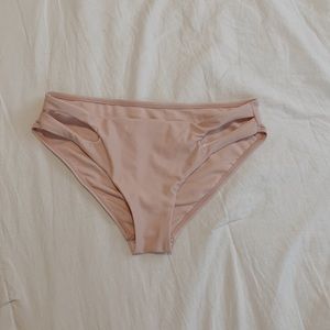 🤍Light pink bikini bottoms (SOLD)